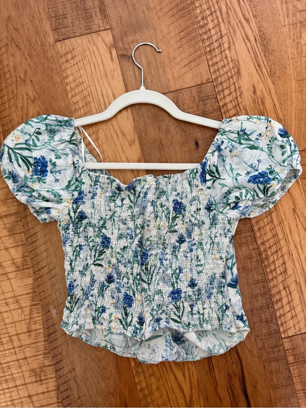 Astr Blue & Green Floral Puff-Sleeve Wrap Crop Top